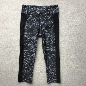 UNDER ARMOUR WORKOUT CAPRI PANT SMALL